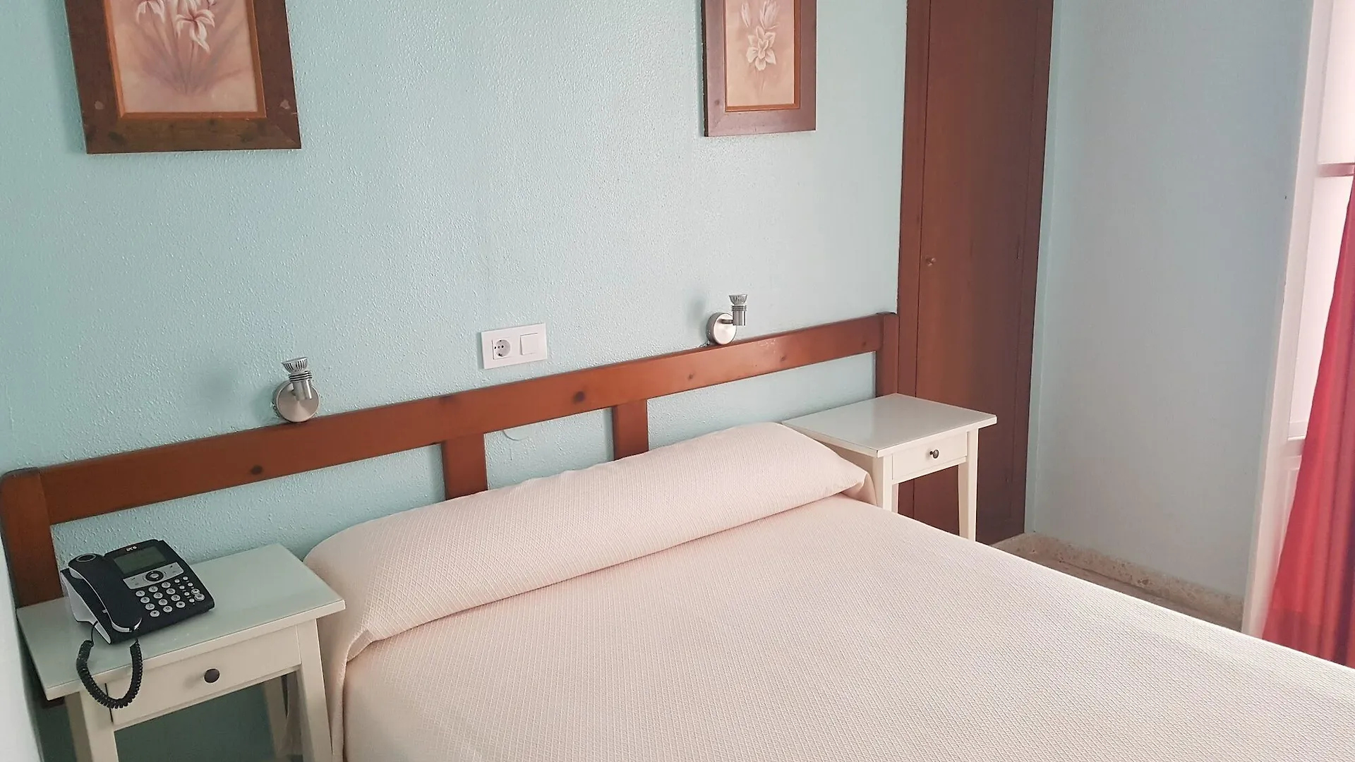 Vendégház Hostal Bahia Cádiz